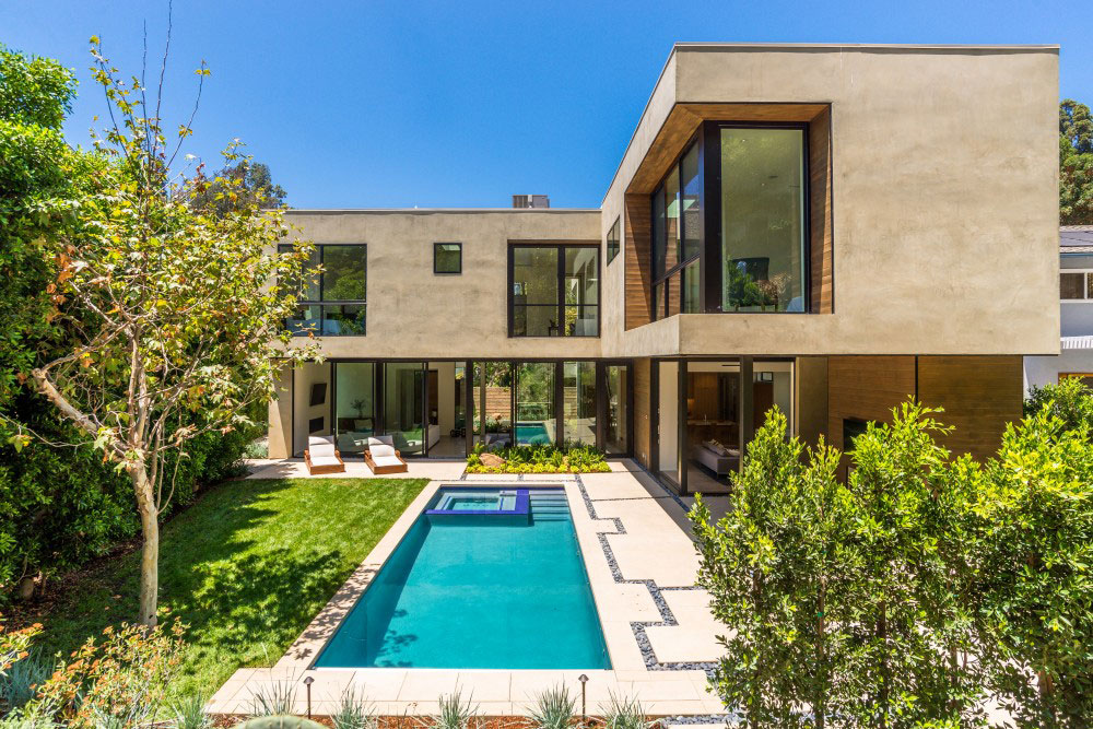 A Spectacular and Light-Filled Modern House in Los Angeles by Marmol Radziner (4)