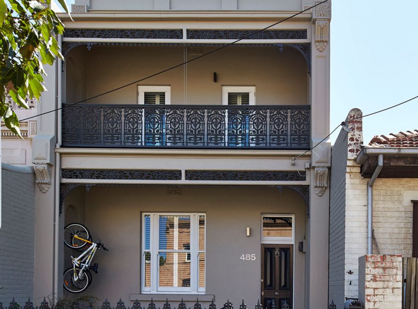 A Striking Contemporary Home with Unique and Warm Atmosphere in Carlton North, Australia by Andrew Simpson Architects (1)