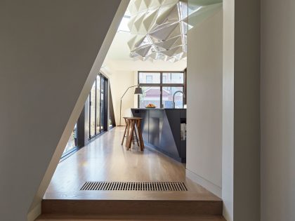 A Striking Contemporary Home with Unique and Warm Atmosphere in Carlton North, Australia by Andrew Simpson Architects (10)