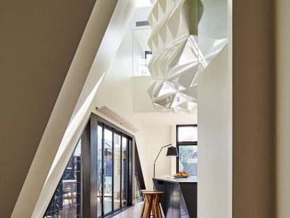 A Striking Contemporary Home with Unique and Warm Atmosphere in Carlton North, Australia by Andrew Simpson Architects (11)