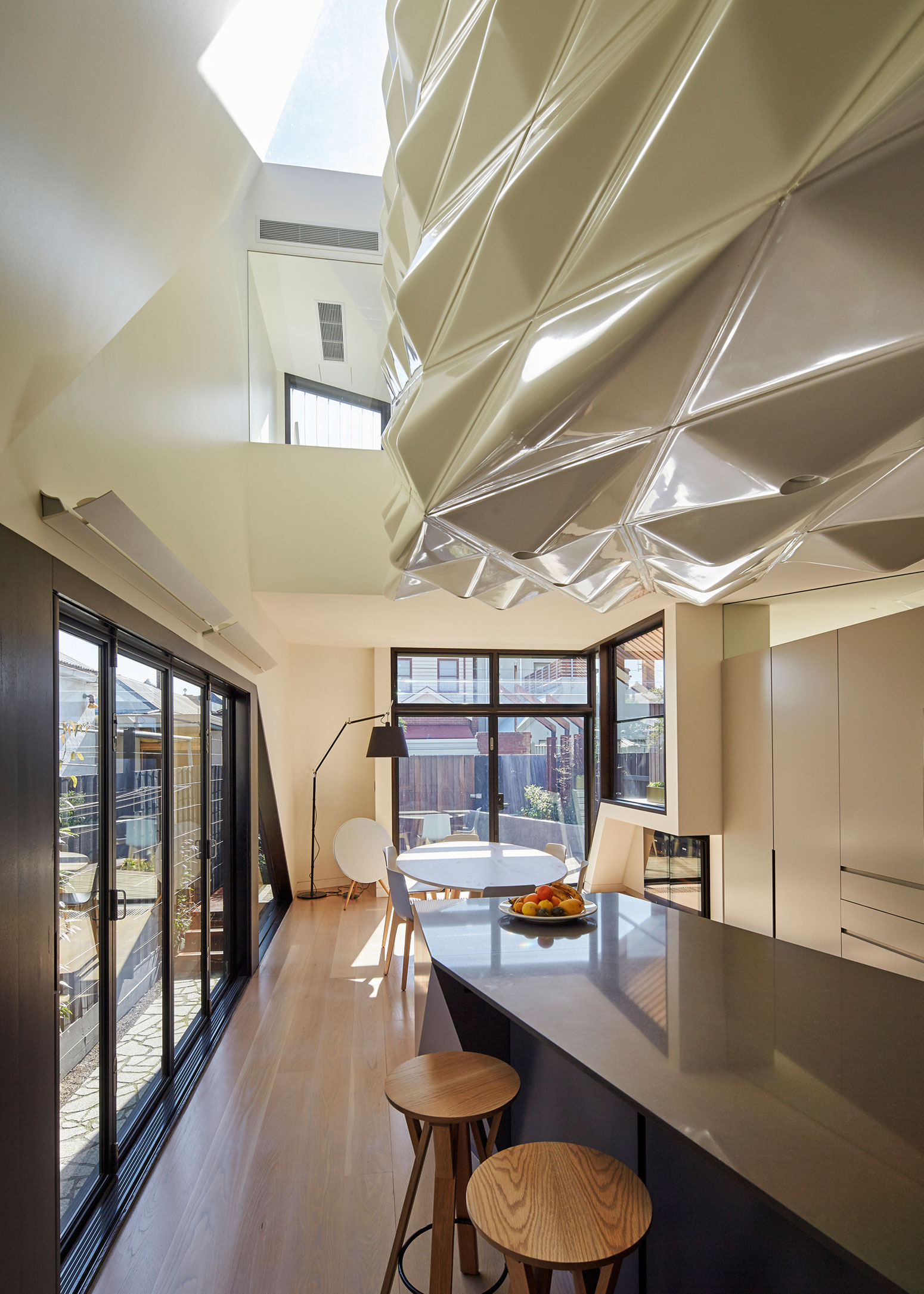 A Striking Contemporary Home with Unique and Warm Atmosphere in Carlton North, Australia by Andrew Simpson Architects (12)