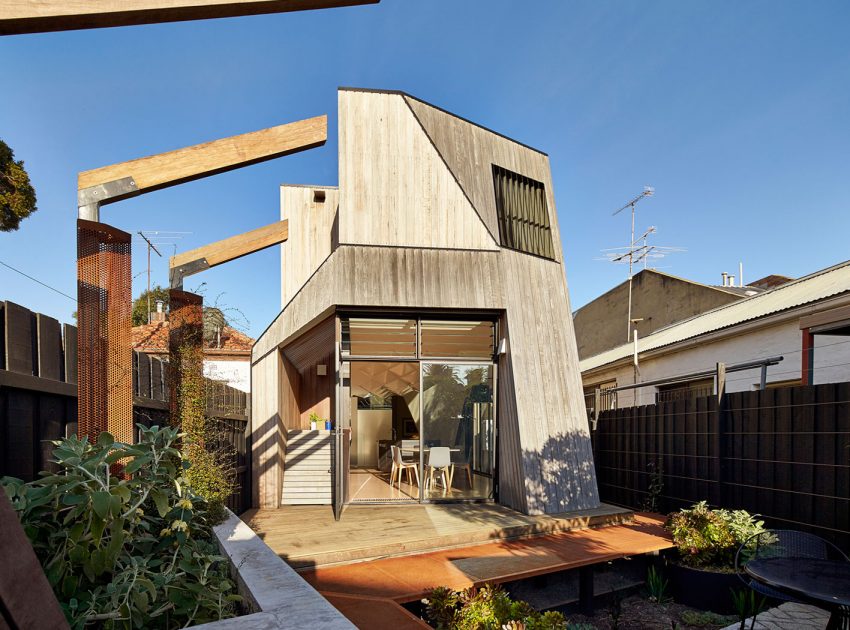 A Striking Contemporary Home with Unique and Warm Atmosphere in Carlton North, Australia by Andrew Simpson Architects (4)