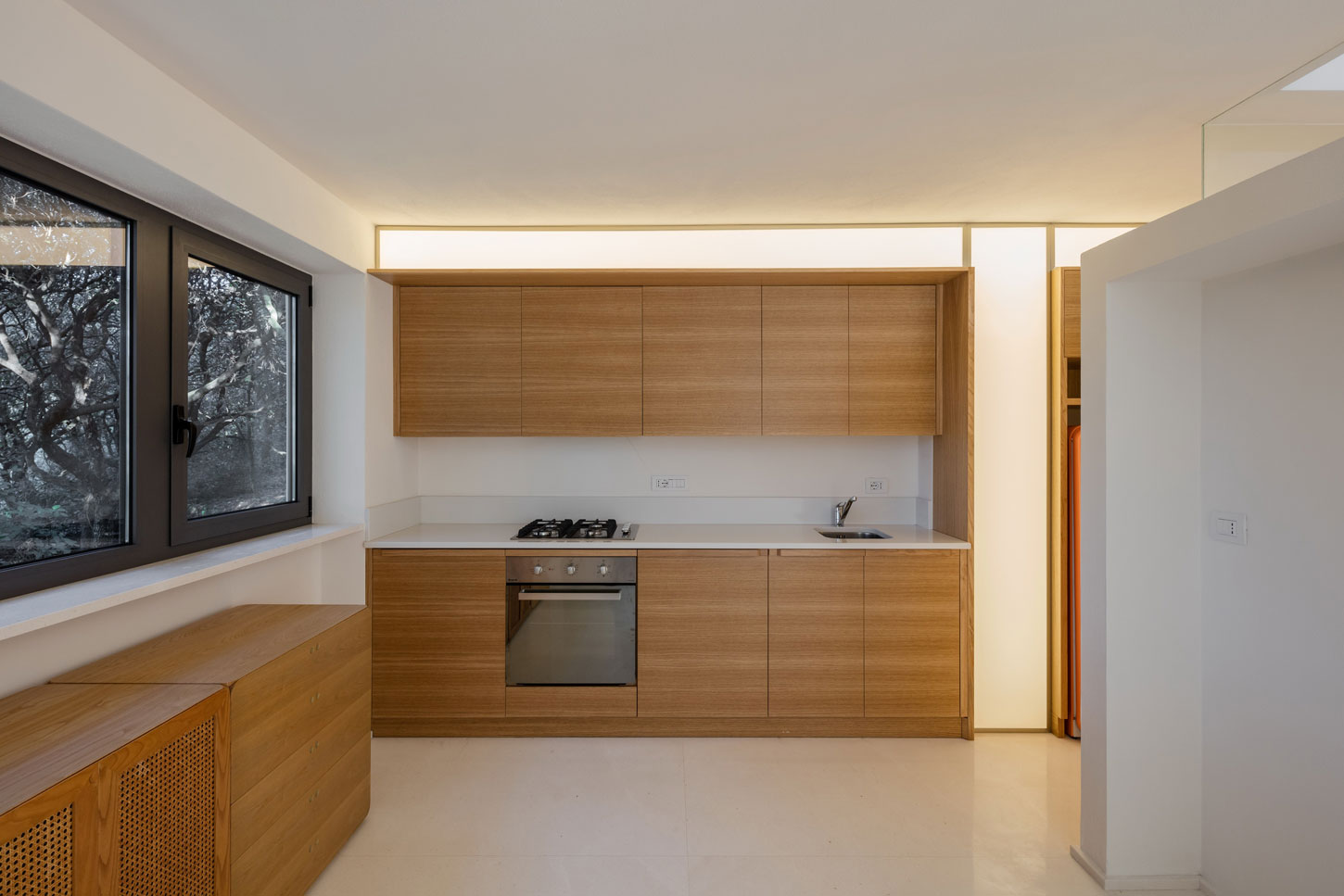 A Striking White-Themed Home in the Woods of Sassari, Italy by OFFICINA29architetti (27)