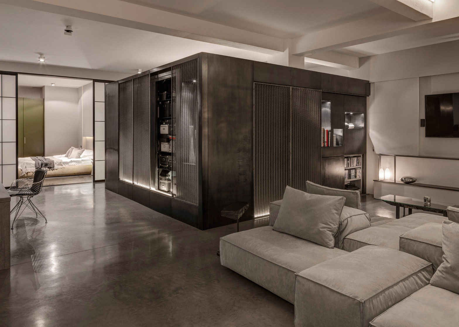 A Striking and Sophisticated Home with a Monochrome Palette in London by APA (11)