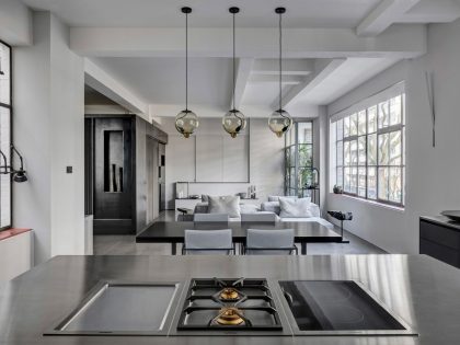A Striking and Sophisticated Home with a Monochrome Palette in London by APA (9)