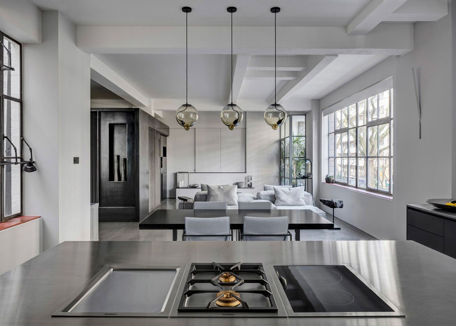 A Striking and Sophisticated Home with a Monochrome Palette in London by APA (9)