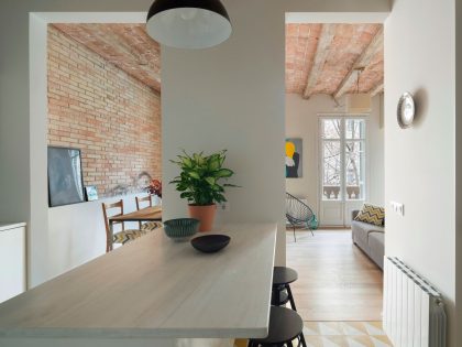 A Striking and Warm Apartment Drenched in Natural Light and Character in Barcelona, Spain by Nook Architects (10)