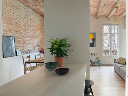 A Striking and Warm Apartment Drenched in Natural Light and Character in Barcelona, Spain by Nook Architects (11)