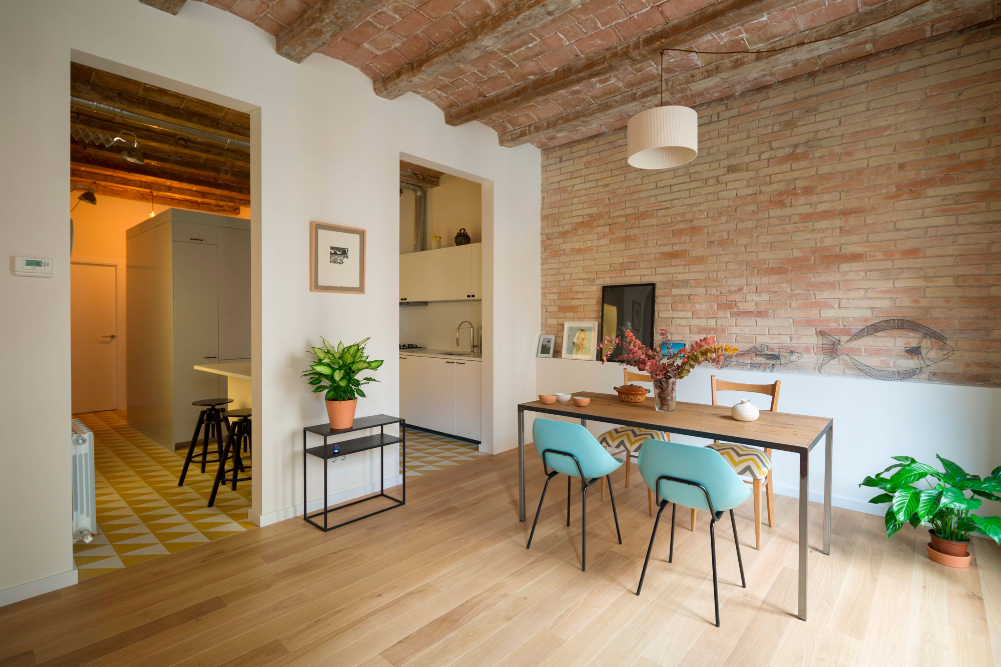 A Striking and Warm Apartment Drenched in Natural Light and Character in Barcelona, Spain by Nook Architects (12)
