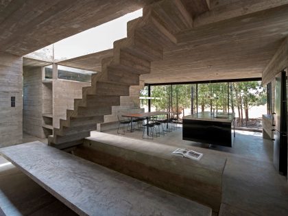 A Stunning Concrete Home Features a Rooftop Pool with Ocean Views in Pinamar, Argentina by Luciano Kruk Arquitectos (15)