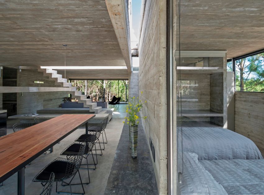 A Stunning Concrete Home Features a Rooftop Pool with Ocean Views in Pinamar, Argentina by Luciano Kruk Arquitectos (19)