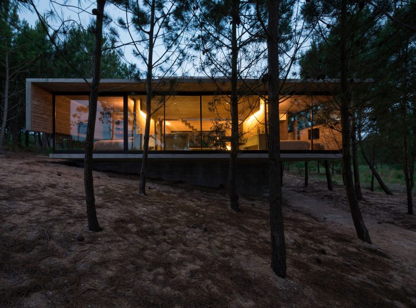 A Stunning Concrete Home Features a Rooftop Pool with Ocean Views in Pinamar, Argentina by Luciano Kruk Arquitectos (36)