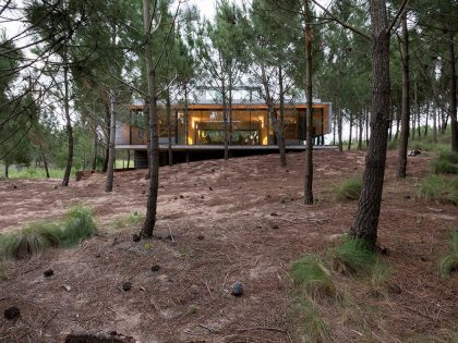 A Stunning Concrete Home Features a Rooftop Pool with Ocean Views in Pinamar, Argentina by Luciano Kruk Arquitectos (38)