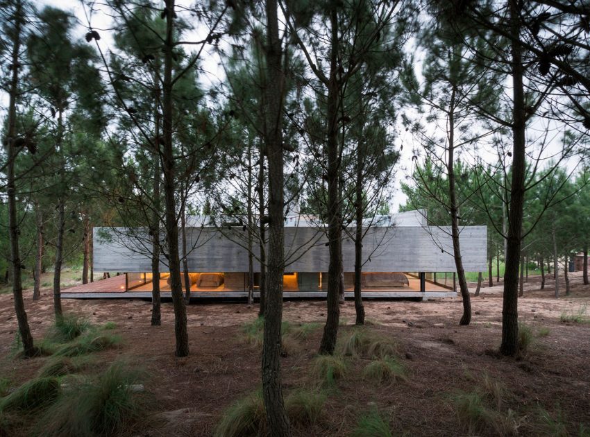 A Stunning Concrete Home Features a Rooftop Pool with Ocean Views in Pinamar, Argentina by Luciano Kruk Arquitectos (41)