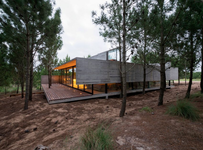 A Stunning Concrete Home Features a Rooftop Pool with Ocean Views in Pinamar, Argentina by Luciano Kruk Arquitectos (42)