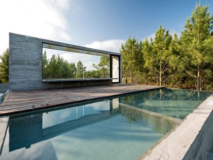 A Stunning Concrete Home Features a Rooftop Pool with Ocean Views in Pinamar, Argentina by Luciano Kruk Arquitectos (7)