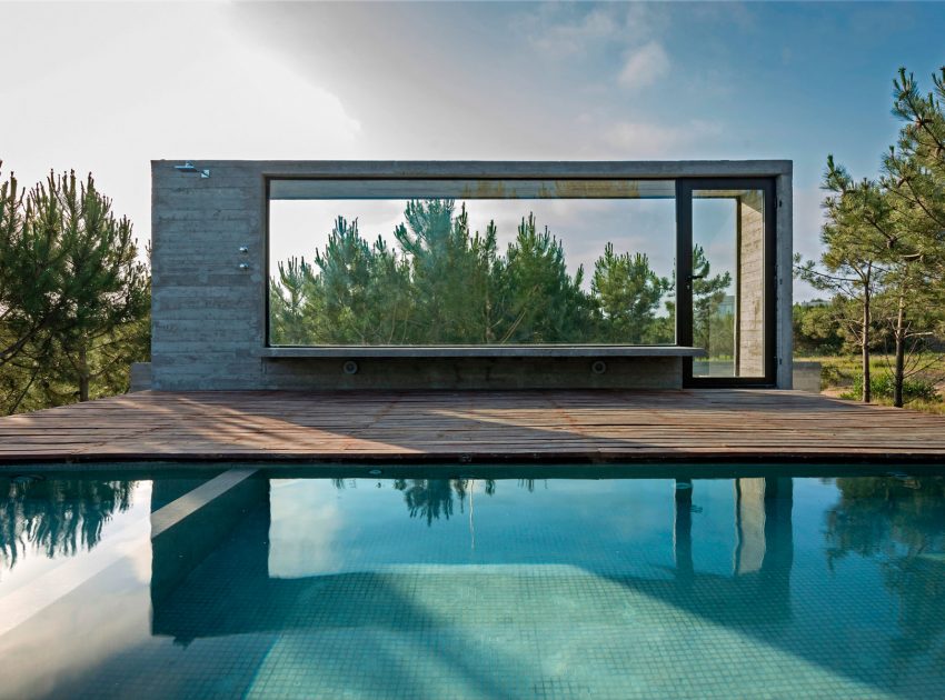 A Stunning Concrete Home Features a Rooftop Pool with Ocean Views in Pinamar, Argentina by Luciano Kruk Arquitectos (8)