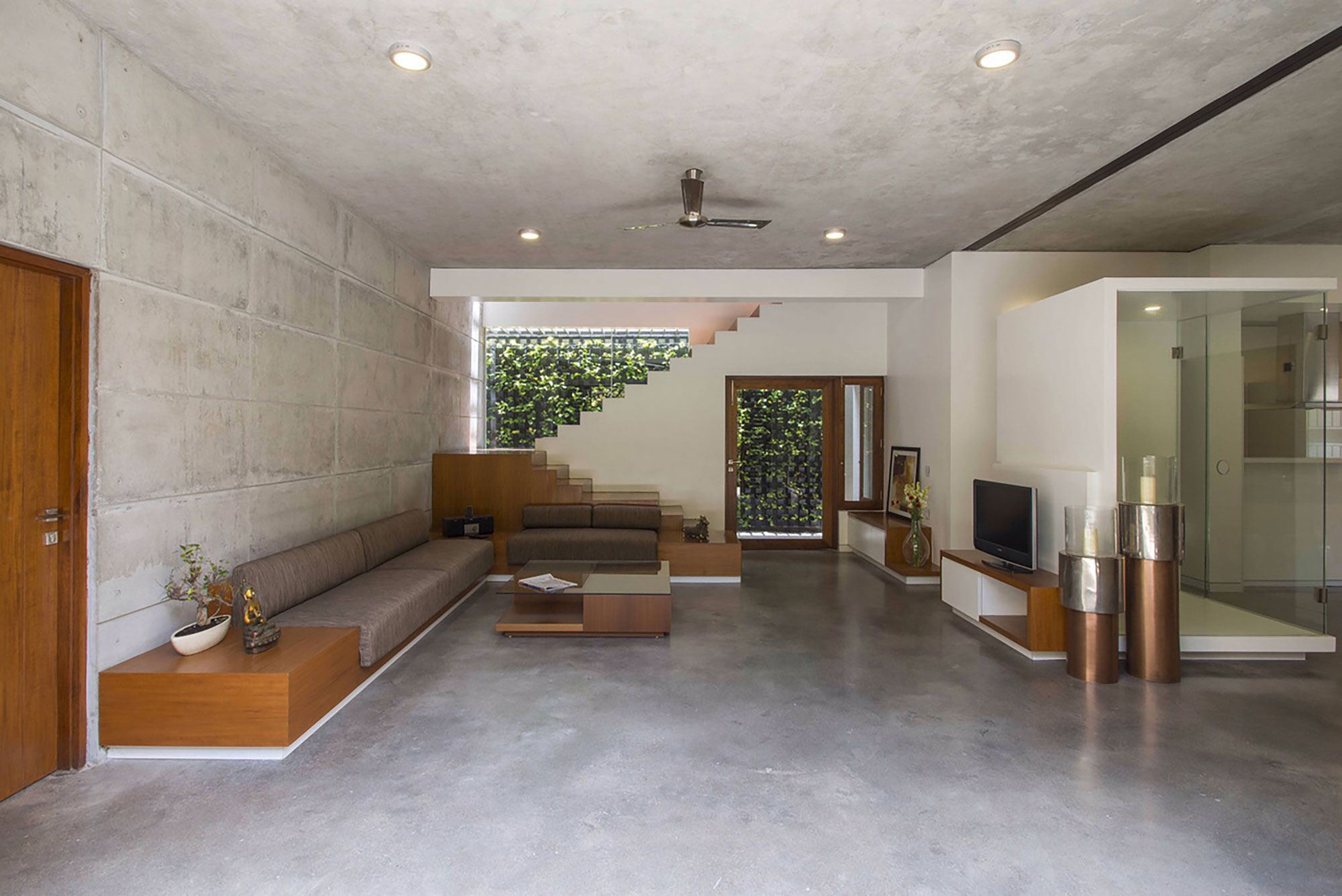 A Stunning Concrete House with Modern and Elegant Interior in Bengaluru, India by Architectural Paradigm (12)