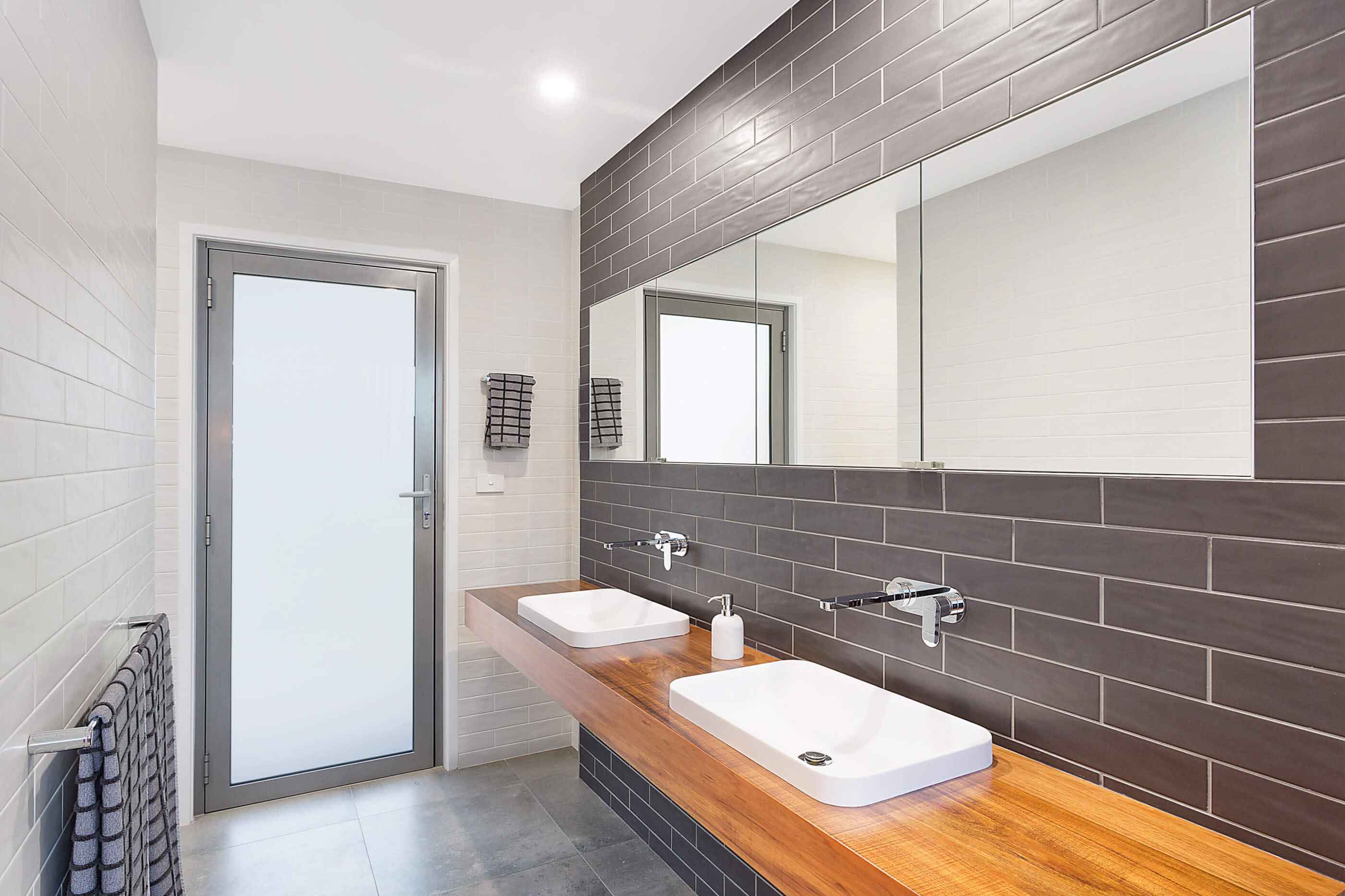 A Stunning Contemporary Home with Majestic Ocean Views of Tathra, Australia by Dream Design Build (15)