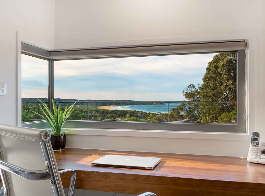 A Stunning Contemporary Home with Majestic Ocean Views of Tathra, Australia by Dream Design Build (17)