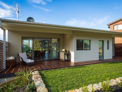 A Stunning Contemporary Home with Majestic Ocean Views of Tathra, Australia by Dream Design Build (4)