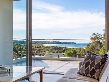 A Stunning Contemporary Home with Majestic Ocean Views of Tathra, Australia by Dream Design Build (5)