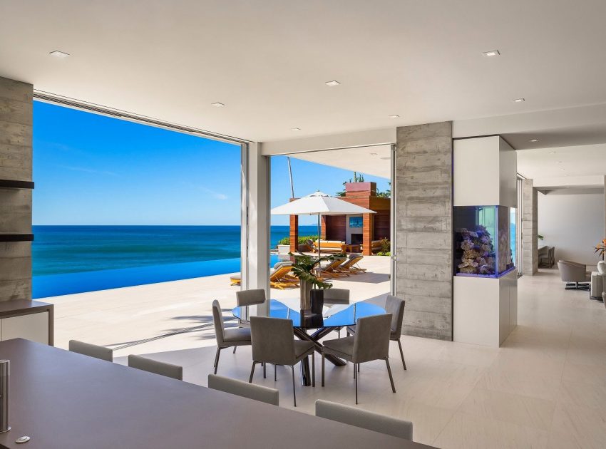 A Stunning Contemporary Oceanfront Home with Magnificent Ocean Views in Malibu by Burdge & Associates (15)