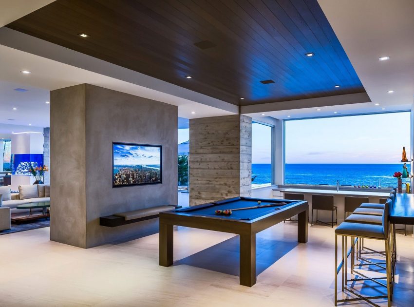 A Stunning Contemporary Oceanfront Home with Magnificent Ocean Views in Malibu by Burdge & Associates (21)