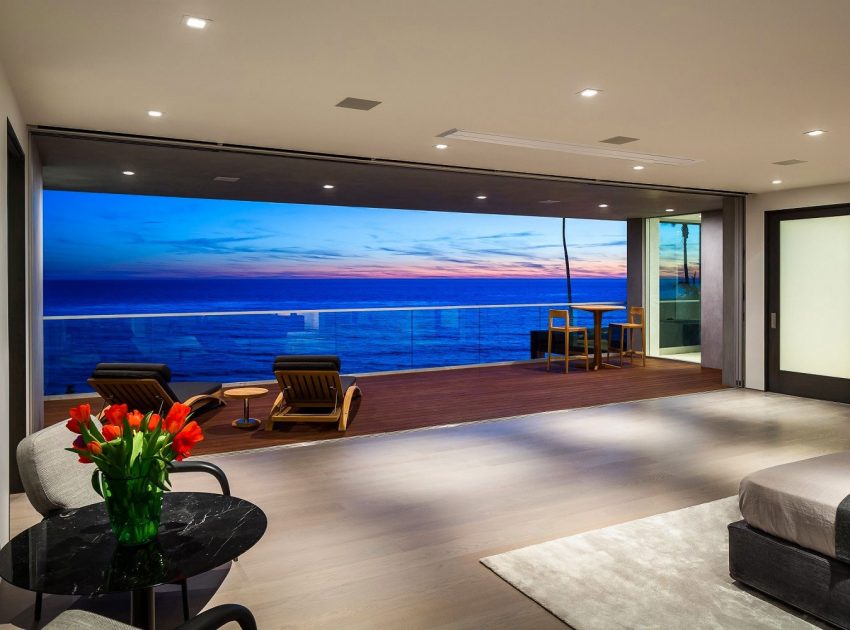 A Stunning Contemporary Oceanfront Home with Magnificent Ocean Views in Malibu by Burdge & Associates (23)