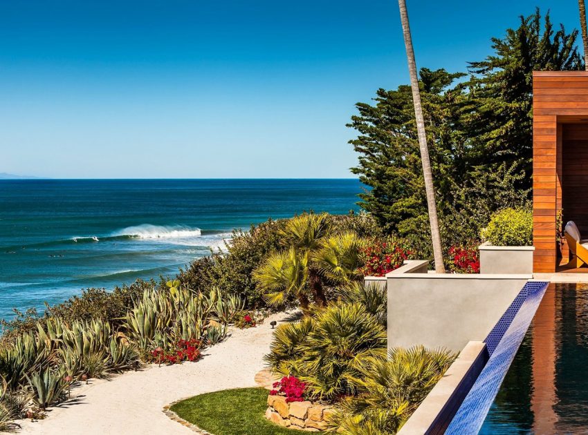 A Stunning Contemporary Oceanfront Home with Magnificent Ocean Views in Malibu by Burdge & Associates (3)