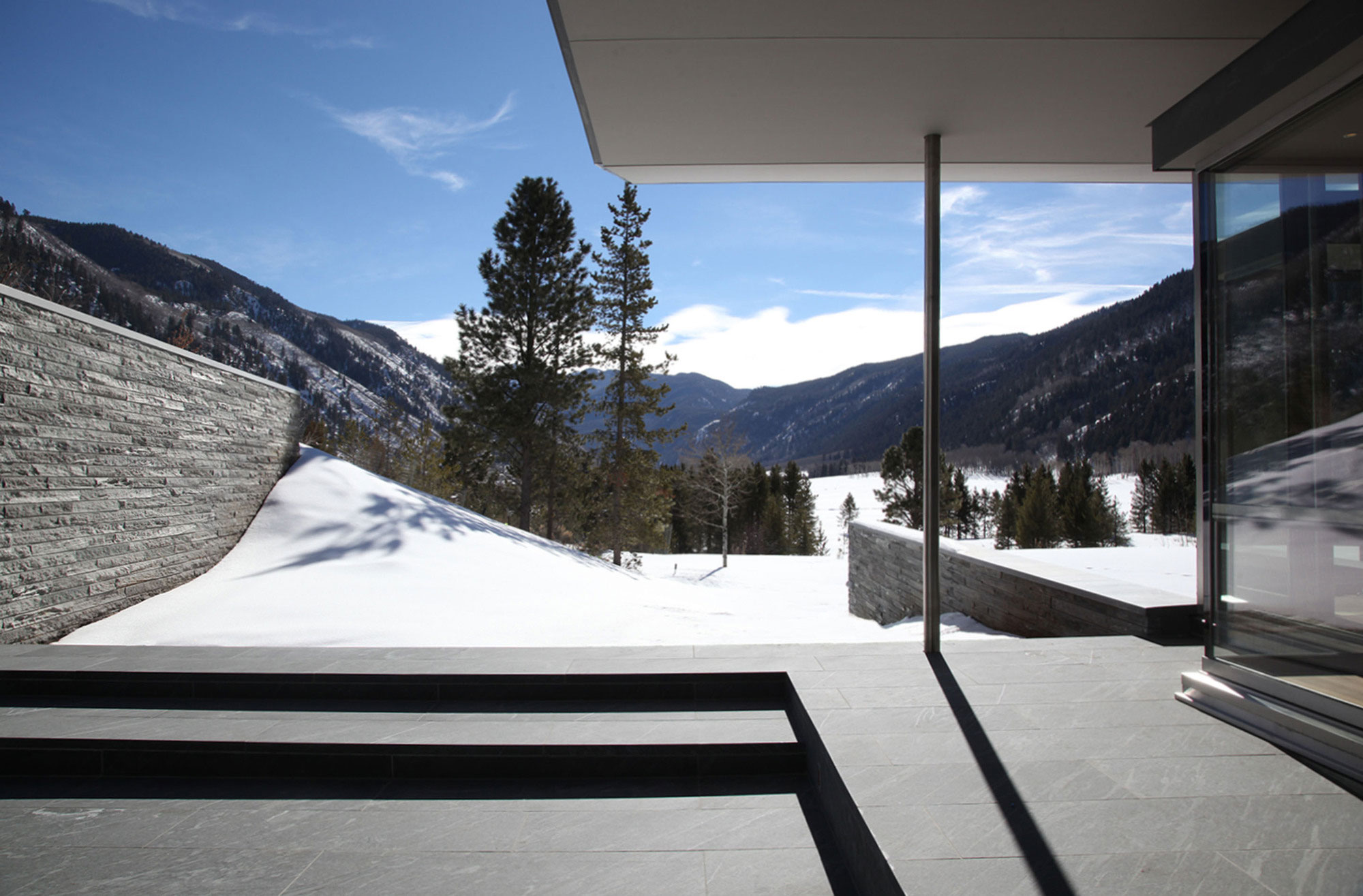 A Stunning Modern Home with Wonderful Views Over the Rocky Mountains in Aspen, Colorado by Bohlin Cywinski Jackson (4)