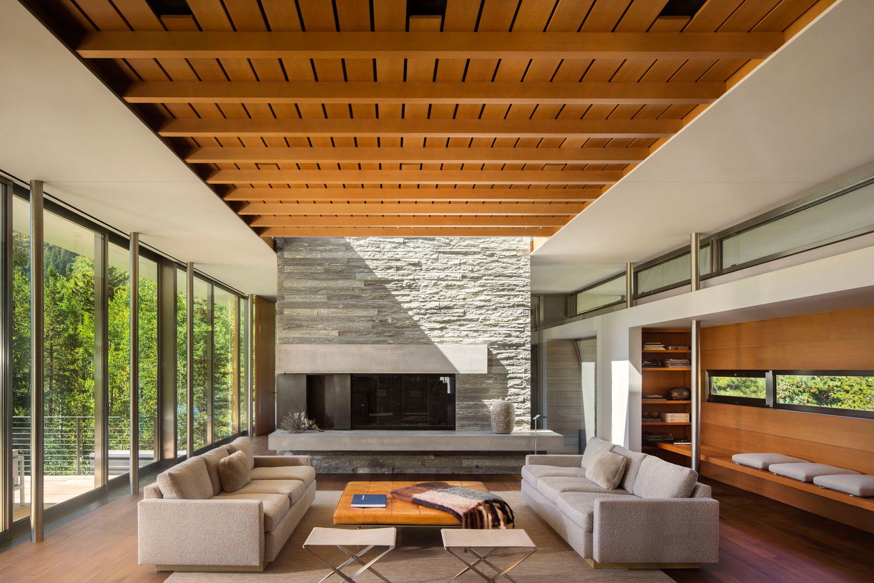 A Stunning Modern Home with Wonderful Views Over the Rocky Mountains in Aspen, Colorado by Bohlin Cywinski Jackson (5)