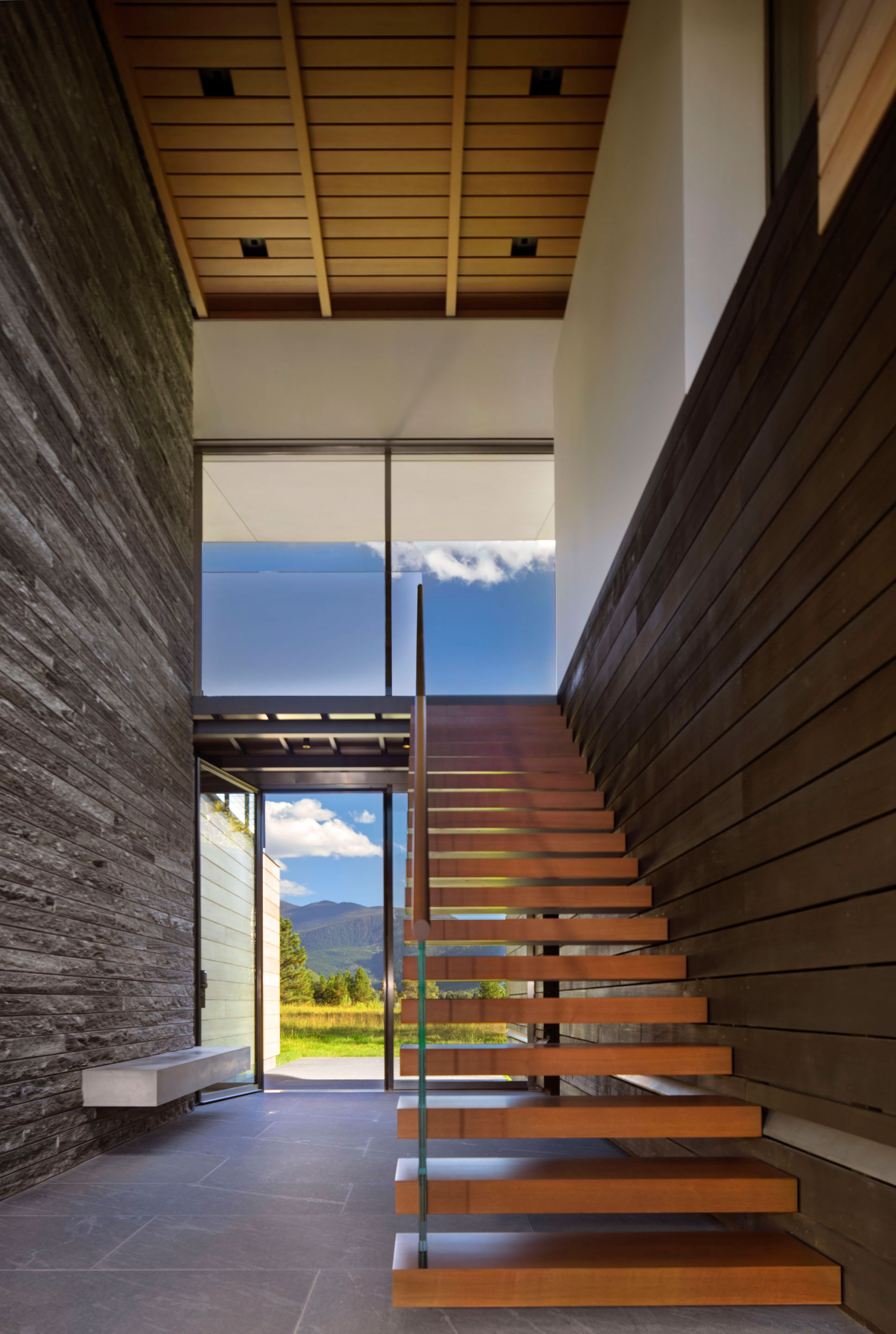 A Stunning Modern Home with Wonderful Views Over the Rocky Mountains in Aspen, Colorado by Bohlin Cywinski Jackson (8)