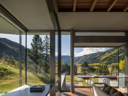 A Stunning Modern Home with Wonderful Views Over the Rocky Mountains in Aspen, Colorado by Bohlin Cywinski Jackson (9)