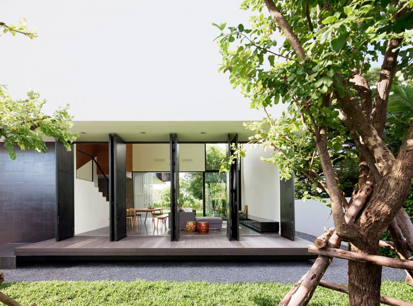 A Stunning Modern Tropical House in the Suburbs of Bangkok, Thailand by Ayutt and Associates Design (10)