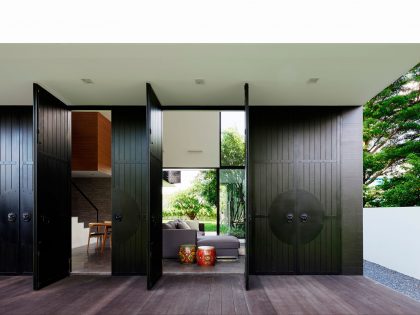 A Stunning Modern Tropical House in the Suburbs of Bangkok, Thailand by Ayutt and Associates Design (9)