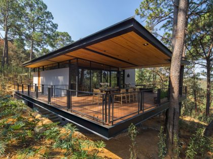 A Stunning Woodland Home Under the Trees in Avándaro, México by BROISSINarchitects (1)