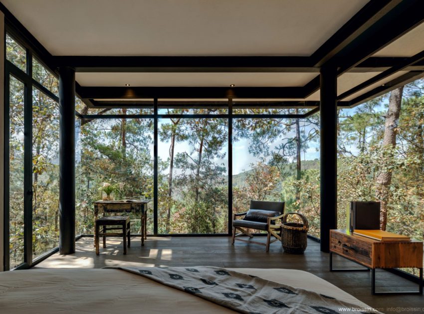 A Stunning Woodland Home Under the Trees in Avándaro, México by BROISSINarchitects (15)