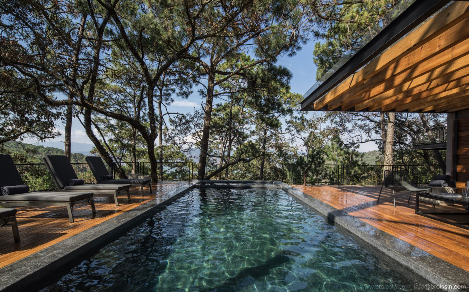 A Stunning Woodland Home Under the Trees in Avándaro, México by BROISSINarchitects (2)