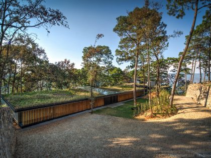 A Stunning Woodland Home Under the Trees in Avándaro, México by BROISSINarchitects (5)