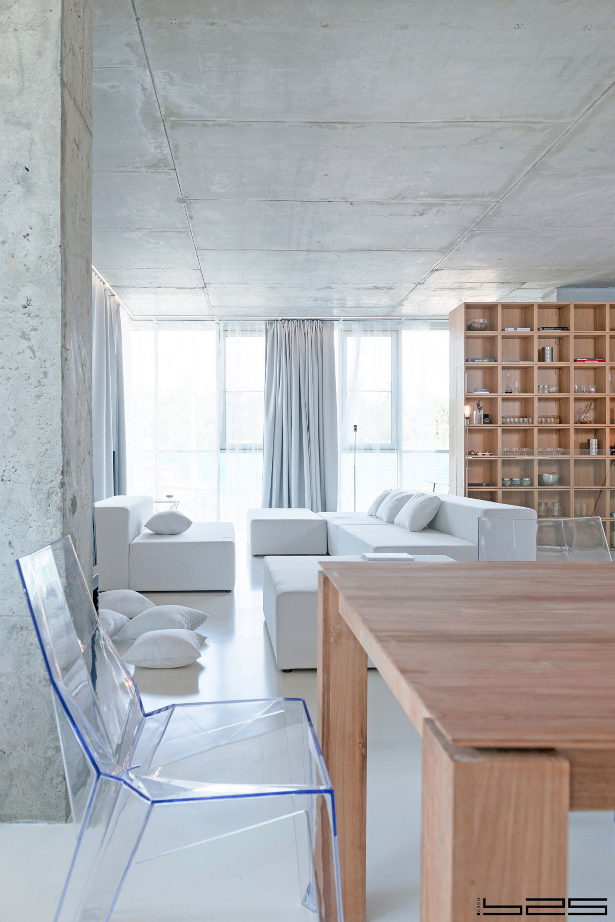 A Stylish Apartment with Concrete Walls and Glass Elements in Moscow, Russia by ARCH (18)