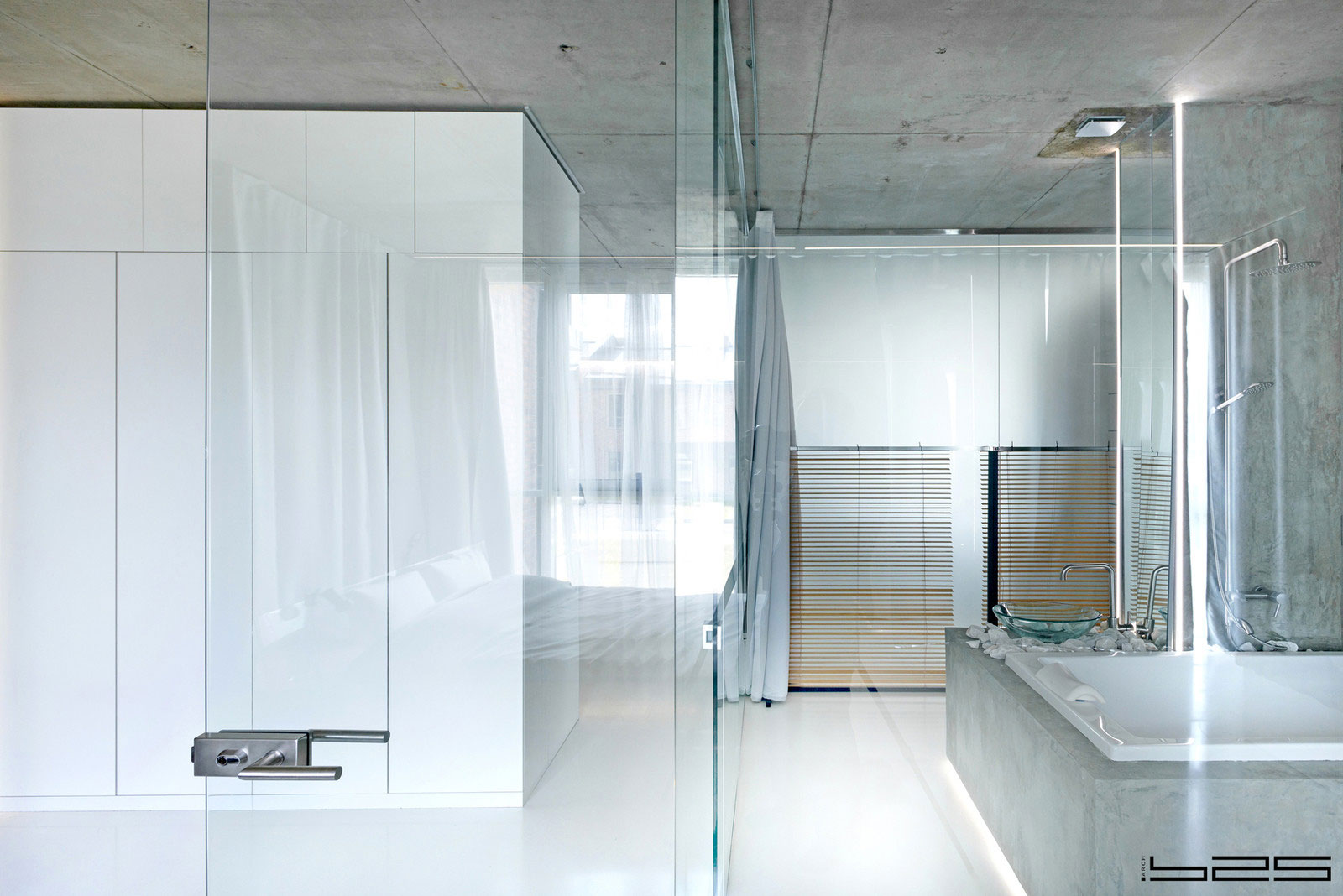 A Stylish Apartment with Concrete Walls and Glass Elements in Moscow, Russia by ARCH (24)