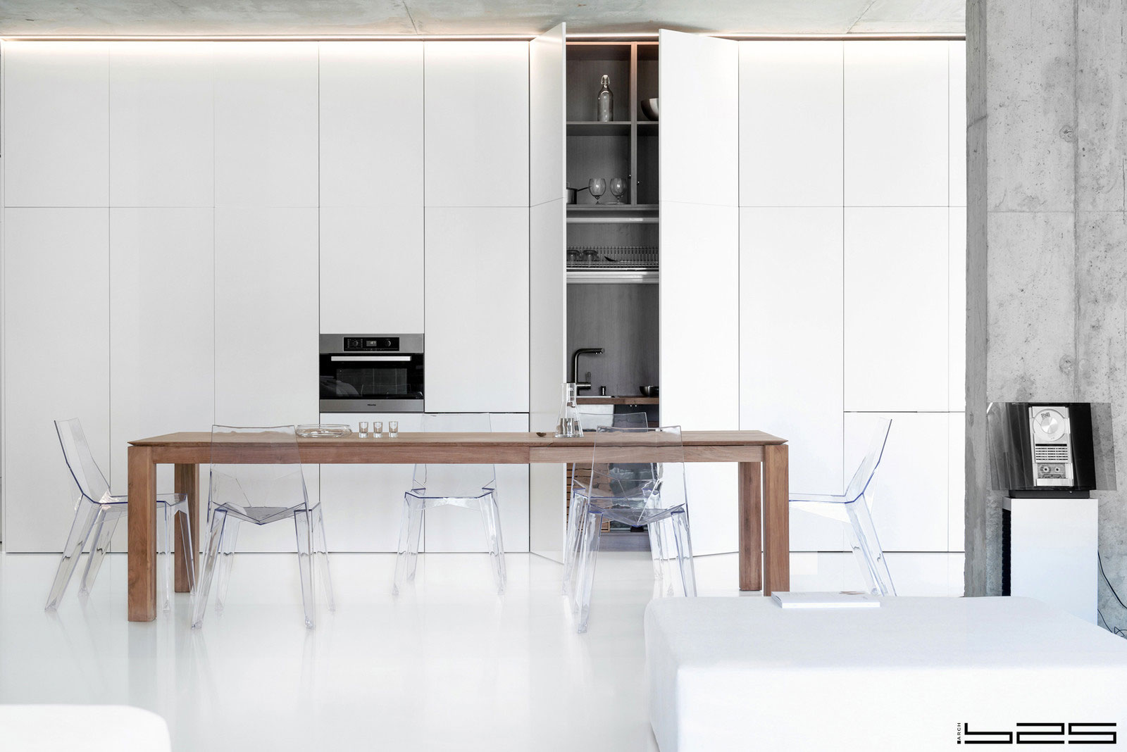 A Stylish Apartment with Concrete Walls and Glass Elements in Moscow, Russia by ARCH (7)