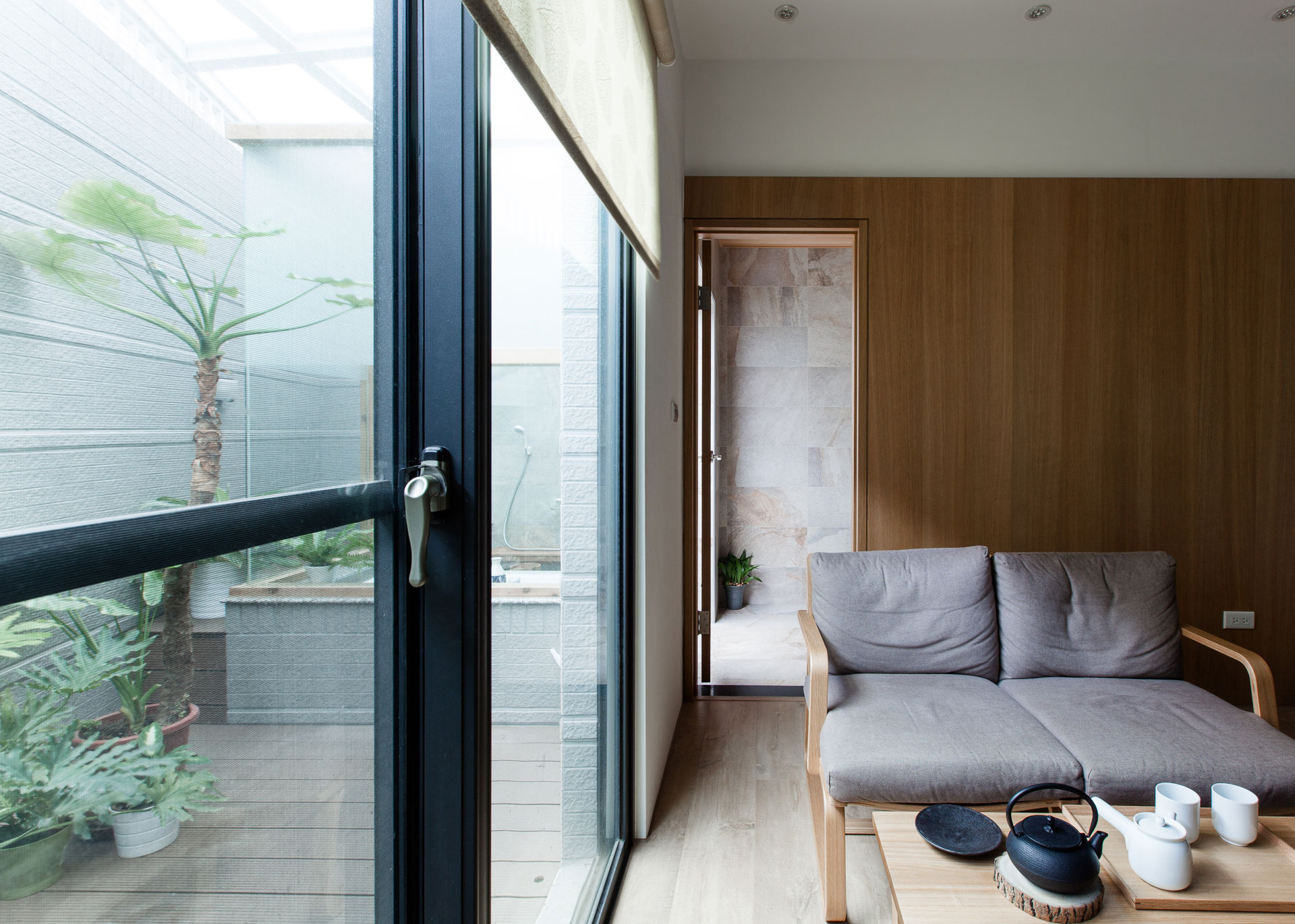 A Stylish Contemporary Apartment in Kaohsiung City, Taiwan by PMD (13)