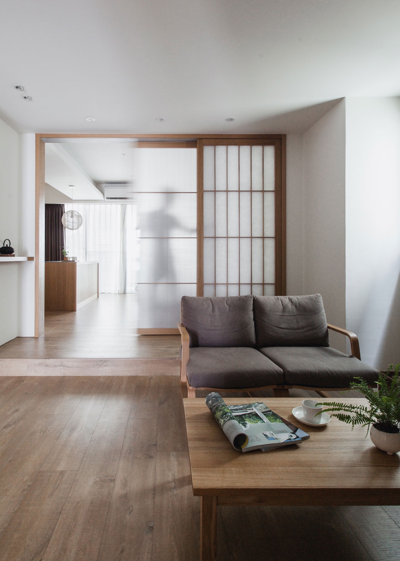 A Stylish Contemporary Apartment in Kaohsiung City, Taiwan by PMD (22)