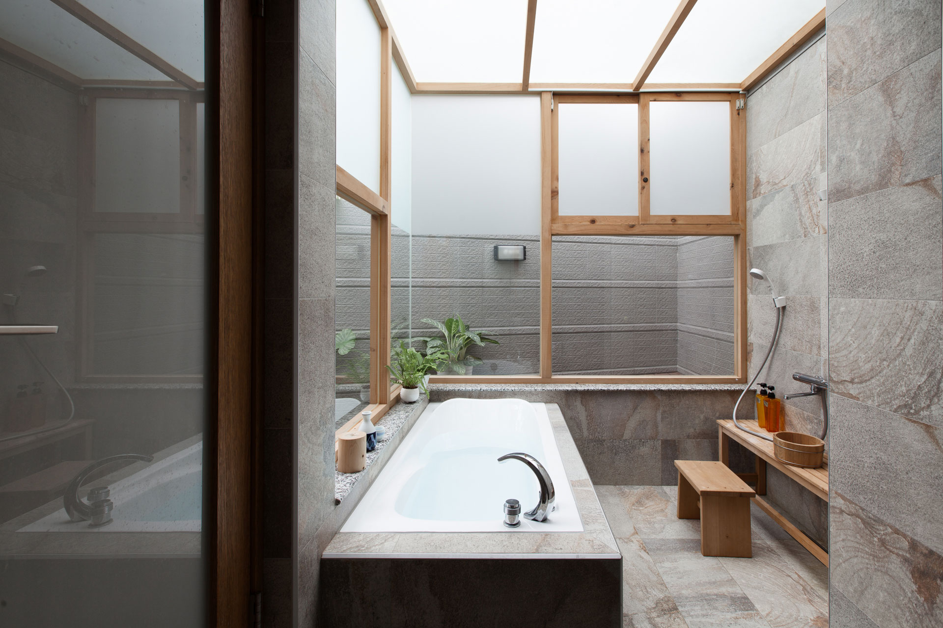 A Stylish Contemporary Apartment in Kaohsiung City, Taiwan by PMD (27)