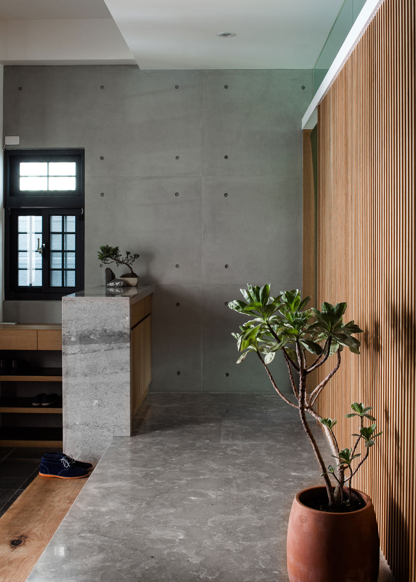 A Stylish Contemporary Apartment in Kaohsiung City, Taiwan by PMD (8)