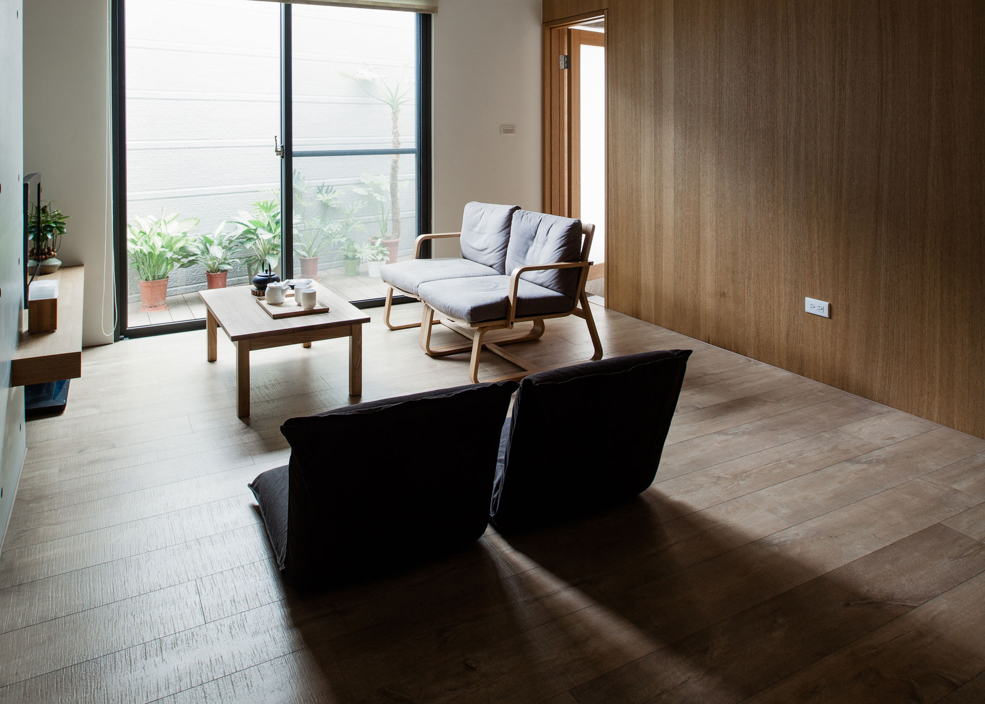A Stylish Contemporary Apartment in Kaohsiung City, Taiwan by PMD (9)