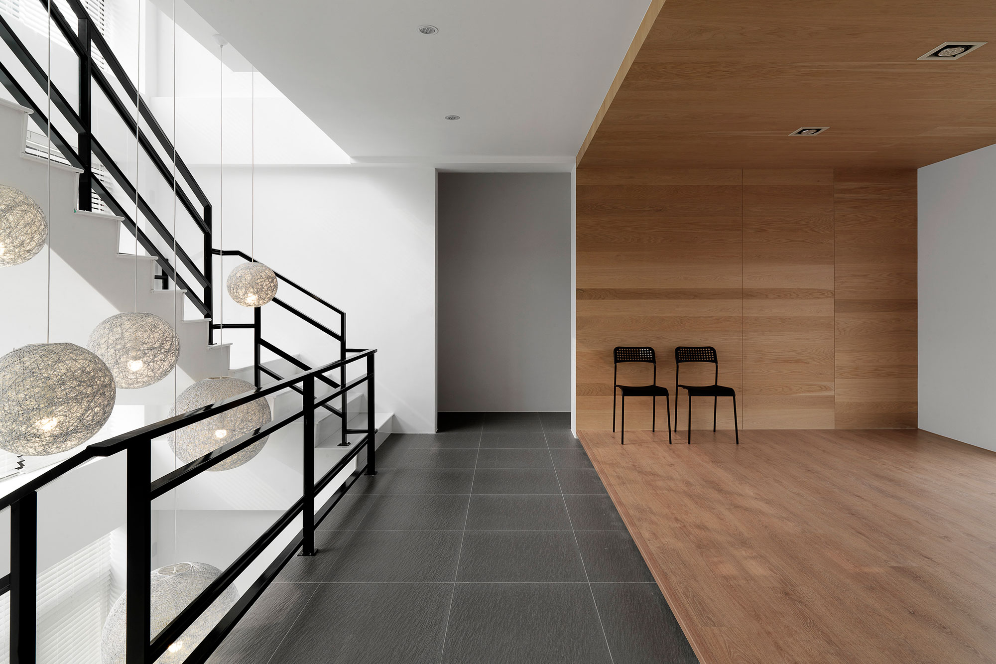 A Stylish Contemporary Home Full of Elegant Simplicity in Yun-Lin County, Taiwan by MORI design (35)