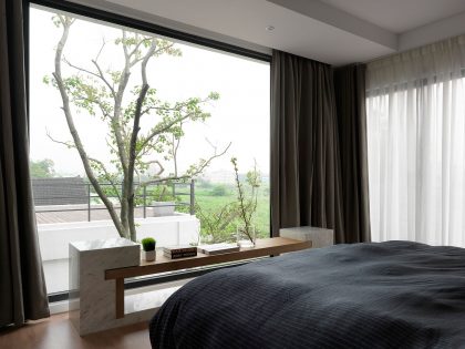 A Stylish Contemporary Home Full of Elegant Simplicity in Yun-Lin County, Taiwan by MORI design (40)